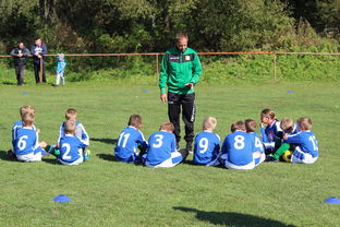 kering.com-骑士教练吹嘘球队战术纪律良好，骑士队的教练